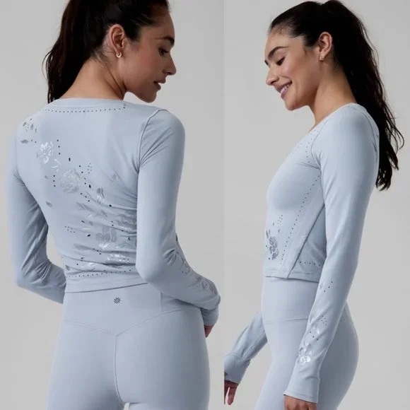 Athleta Shanti Eyelet Blue Long Sleeve Floral Top Size Medium - Picture 8 of 9